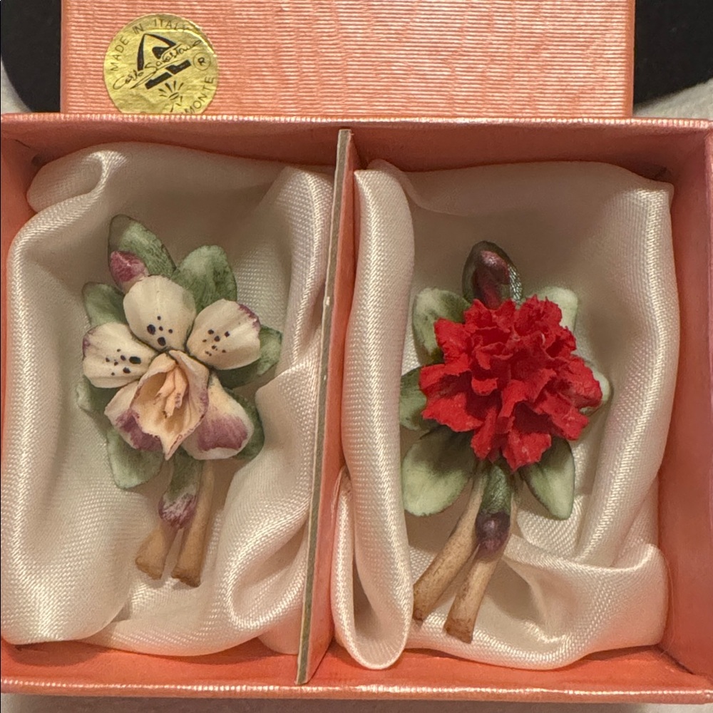New Capodimonte 2  Flowers Porcelain Brooch Pin
